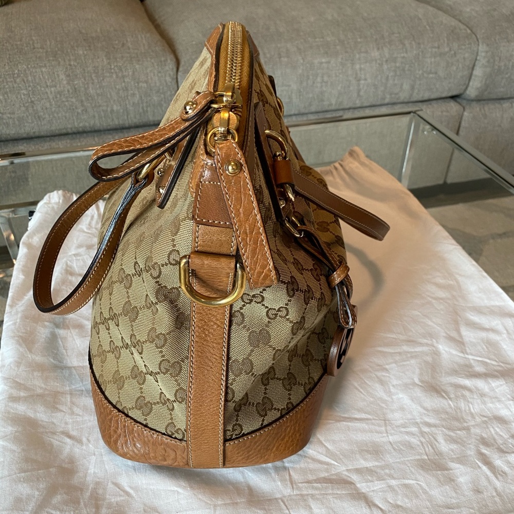 247279/204991 Gucci GG Charm Dome Bag- Beige - Picture 3 of 7